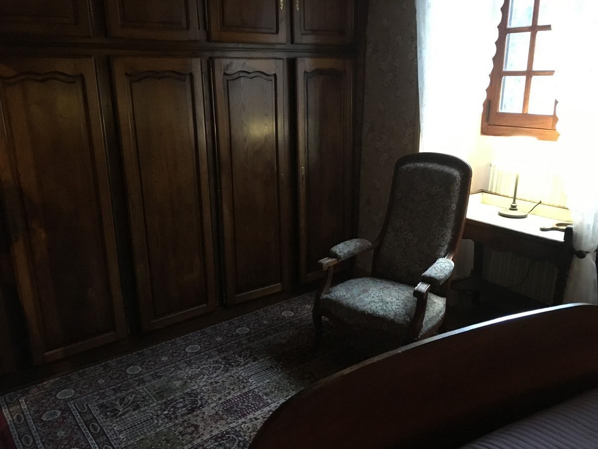 Au Pied Du Chateau Bourdeilles Luaran gambar